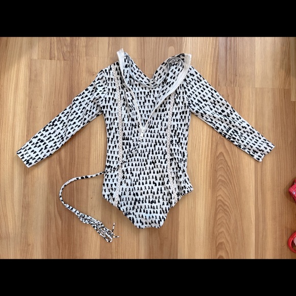 Issa De Mar Keiki Makena Surf Suit Cowry Shell - Picture 3 of 3